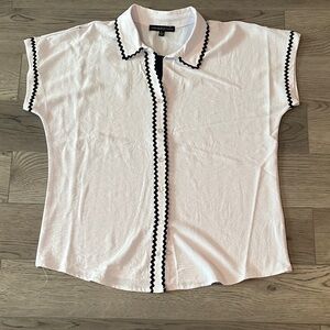 Adrienne Vittadini White Button Down Shirt with Black Trim